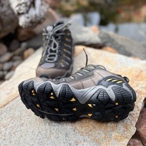 Oboz Sawtooth Low BDRY Waterproof Hiking Shoes Men’s 9 Gray Black Trail Outdoor